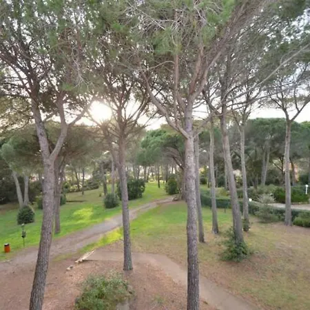 Apartment Bel Vue Sur Parc 1 Fermee Et 1 Espace Cabine Saint-Raphael (Var)