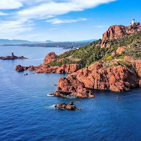 Bel à Saint-raphaël Avec Vue Sur Parc Saint-Raphaël
